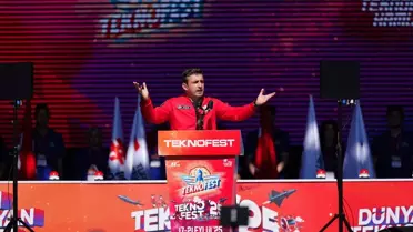 TEKNOFEST Yönetim Kurulu Başkanı Bayraktar, TEKNOFEST İstanbul'un açılışında konuştu Açıklaması