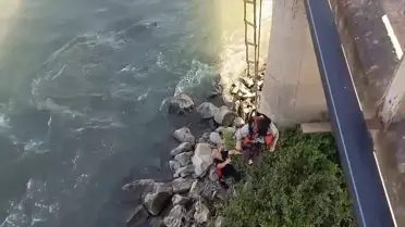 Kelkit Çayı'nda Mahsur Kalan Kadın Kurtarıldı