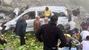 Trabzon'da Uçurumda Panelvan Kazası