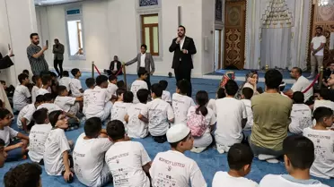 TÜGVA İzmir Yaz Okulu Kapanış Programı