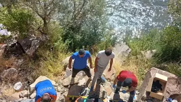 Tunceli'de Otomobil Şarampole Devrildi: 3 Yaralı