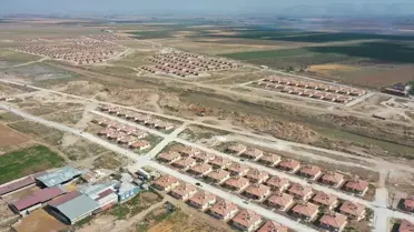 Türkiye'nin ilk 'kırsal uydu kenti', hak sahibi depremzedelerden tam not aldı