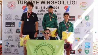 Gökçeada'da Wingfoil Ligi Yarışları Tamamlandı