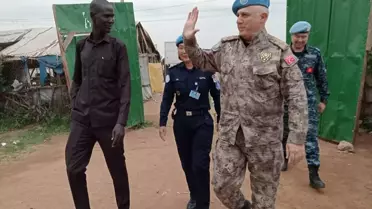 Güney Sudan'da Türklerden Mültecilere Eğitim Desteği