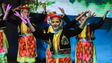 Uşak'ta Ruz-ı Hızır Dans Gösterisi
