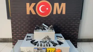 Uşak'ta Silah Kaçakçılığı Operasyonu