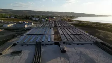 Edremit'te Köprülü Kavşak Çalışmaları Devam Ediyor