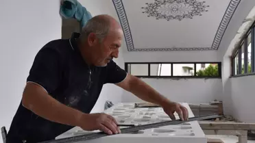 Usta Taş Oymacısı Hayri Dertlioğlu
