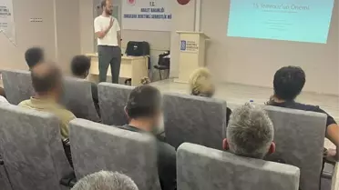 Zonguldak'ta hükümlülerden şehitlik ziyareti ve çevre temizliği