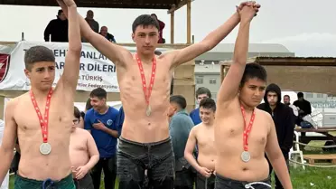 Gölcük Belediyespor Pehlivanları Yağlı Güreşlerde Başarılar Kazandı