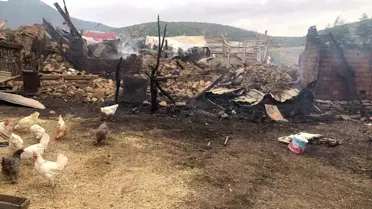 Konya'nın Hüyük İlçesinde Yangın: Bir Ev ve Ahır Kullanılamaz Hale Geldi