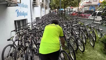 Bahçelievler Belediyesi 200 Bisiklet Dağıttı