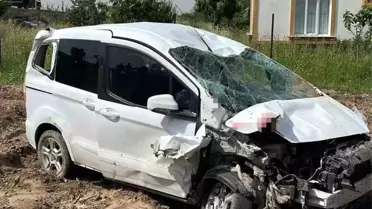 Kozluk'ta Kamyonet Devrildi: 2 Yaralı