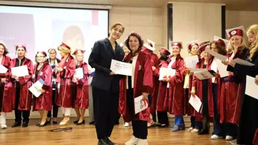 60 Yaş Üstü Mezunlar Bilgelik Programı'nı Tamamladı