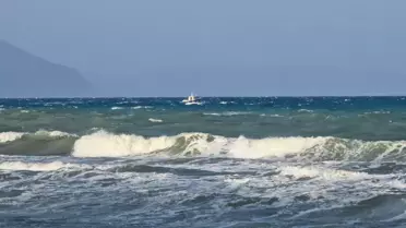 Samandağ'da Kayıp Kişi Arama Çalışmaları Sürüyor