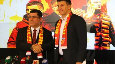 Kayserispor'dan Jakirovic için sert açıklama: Bu saatten sonra gelse dahi almayız