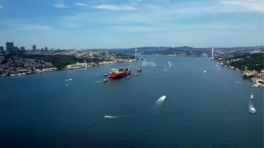 Osman Gazi Platformu, İstanbul Boğazı'ndan Karadeniz'e Geçiş Yaptı