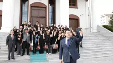 Kütahya'da Gençler İçin Kariyer Fuarı
