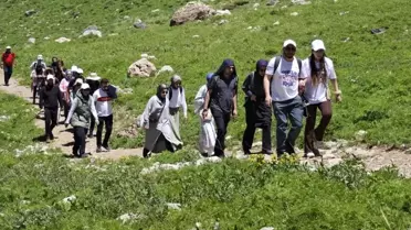 Hakkari'de Doğa Yürüyüşü Etkinliği