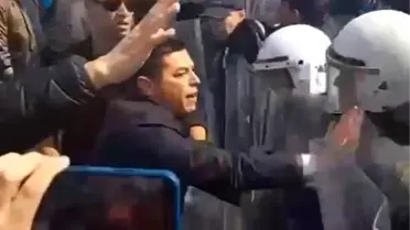 CHP'li Başkan Acar Ünlü ve 4 Kişiye Kamu Görevlisine Direnme Suçundan Dava Açıldı