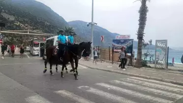 Fethiye'de Atlı Jandarma Timleri Göreve Başladı