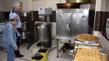 Karacabey'de Bayram Öncesi Geniş Kapsamlı Gıda Denetimleri