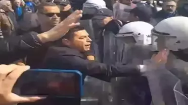 Polis barikatına saldıran CHP'li başkana kamu davası