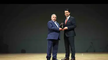 Talas Belediye Başkanı Mustafa Yalçın'a Onur Ödülü