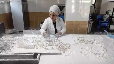 Sasonlu Kadınlar Organik Çilekten Lokum Üretiyor