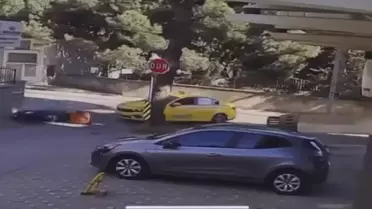 Maltepe'de Motosiklet Kazası: Sürücü Yaralandı