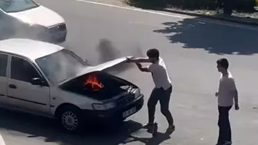 Düzce'de Otomobil Yangını Vatandaşlarca Söndürüldü
