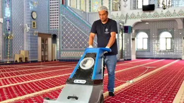 Aydın Belediyesi İbadethanelerde Temizlik Çalışmalarını Sürdürüyor