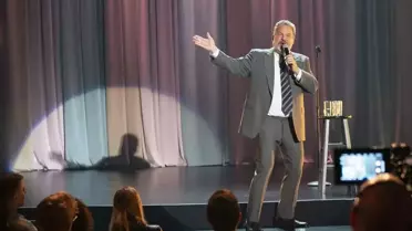 Jeff Garlin nakit alamadı, sahneye çıkmadı