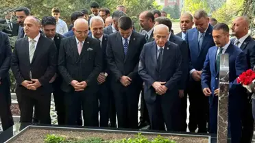 Bahçeli, Türkeş'in Mezarı'nı Ziyaret Etti