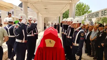Düğün konvoyunda kaza: Uzman çavuş ve eşi hayatını kaybetti