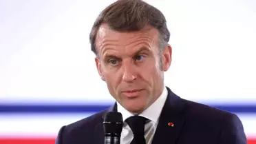 Macron, Grönland'ı Ziyaret Edecek