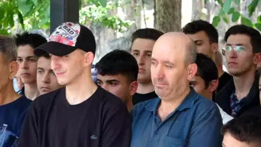 Antalya'da Motosiklet Kazası: 2 Genç Hayatını Kaybetti
