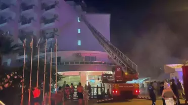 Antalya'da Otelde Yangın: 600 Turist Tahliye Edildi