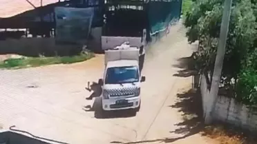 Çöp Aracından Düşen İşçi Ağır Yaralandı