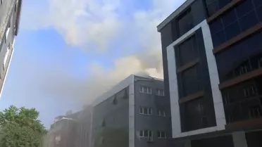 Yenibosna'da İş Merkezinde Yangın