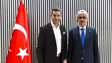 Ulaştırma Bakanı Boks Federasyonu'nu Ziyaret Etti