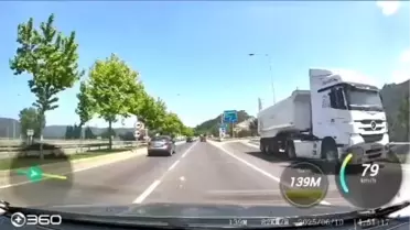 Bursa'da Tır Trafikte Paniğe Neden Oldu