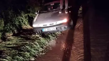 Kastamonu'da Patlayan Su Borusu Sürücüyü Mahsur Bıraktı