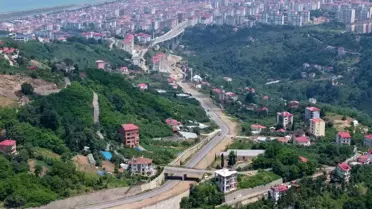 Karşıyaka-Uğurlu Yolu 13 Yıldır Yapılıyor