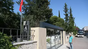 Uçak Gemisi Batıranın Anıt Mezarı