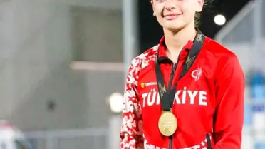 Nur Arı Uzun Atlama Şampiyonu