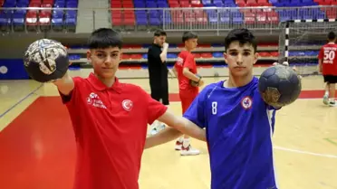 Karabük'ten İki Hentbolcu Milli Takım Kampına Davet Edildi