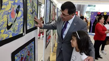 Kütahya'da Öğrencilerden Ebru Sanatı Sergisi