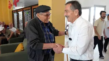 Başkan Ataç'tan Yaşlılara Babalar Günü Ziyareti