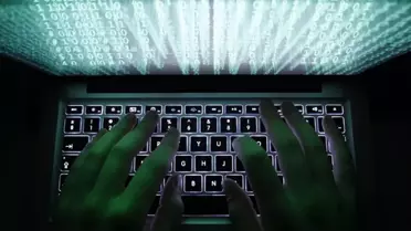 İsrail'e siber saldırı! Telefonlara 'sığınaklara gitmeyin' mesajı gönderildi